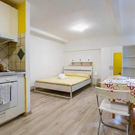 Adorno 3 - Affitti Brevi Italia Apartment