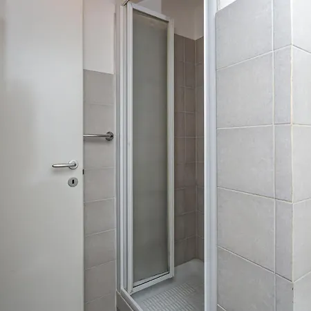 Apartment Adorno 3 - Affitti Brevi Italia Genoa